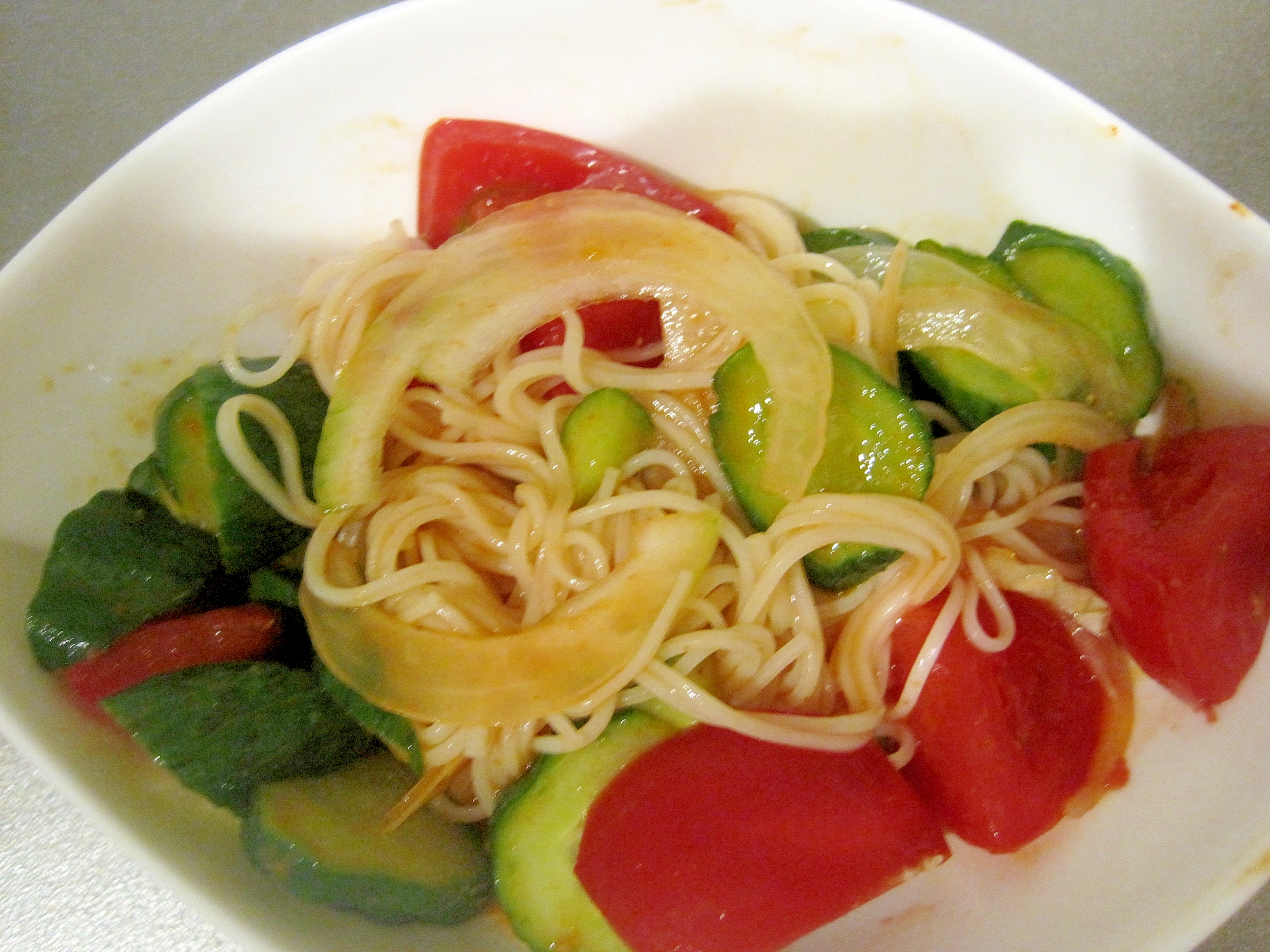 トマトときゅうりのピリ辛そうめん レシピ 作り方 By Yukkiy8 楽天レシピ トマトときゅうりのピリ辛そうめん レシピ 作り方 By Yukkiy8 楽天レシピ