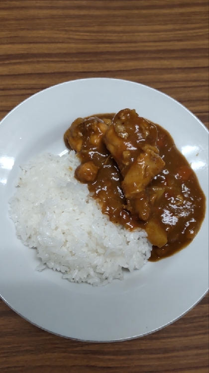 ホ～ロホロ♪骨付きチキンのまろやカレー