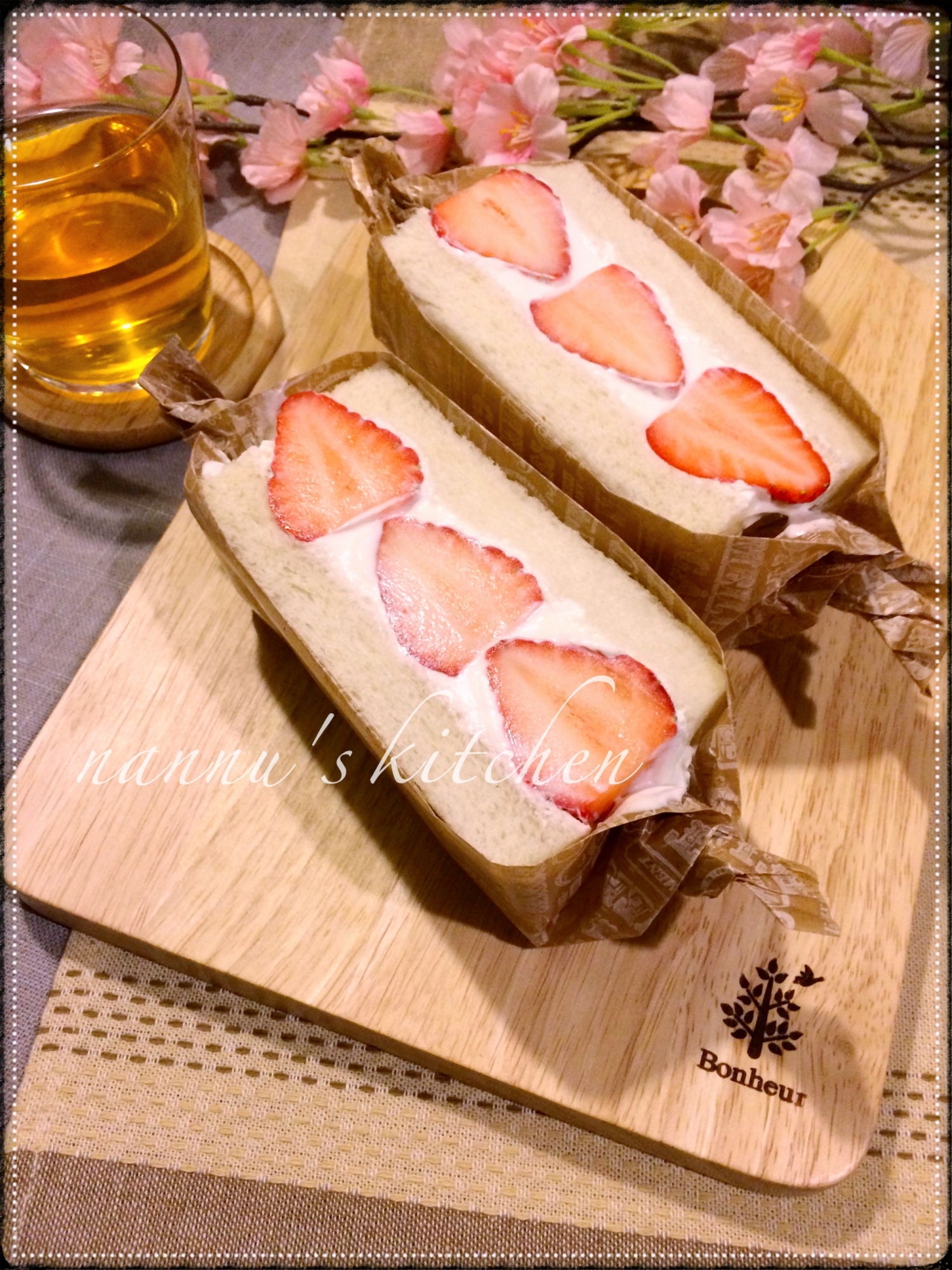 甘酸っぱい♪いちご&ヨーグルトクリームのサンド