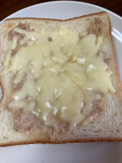 簡単⭐ツナチーズトースト