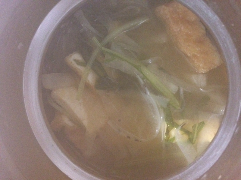 水菜と大根と厚揚げとしいたけの中華スープ