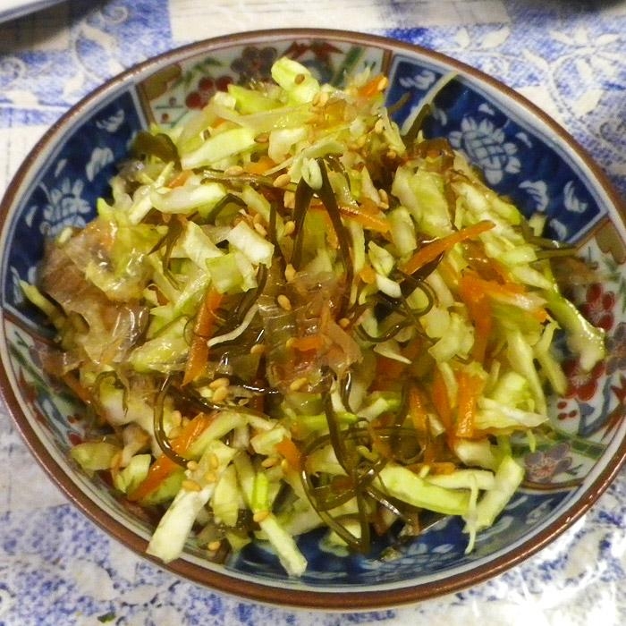 千切り野菜の即席漬けサラダ