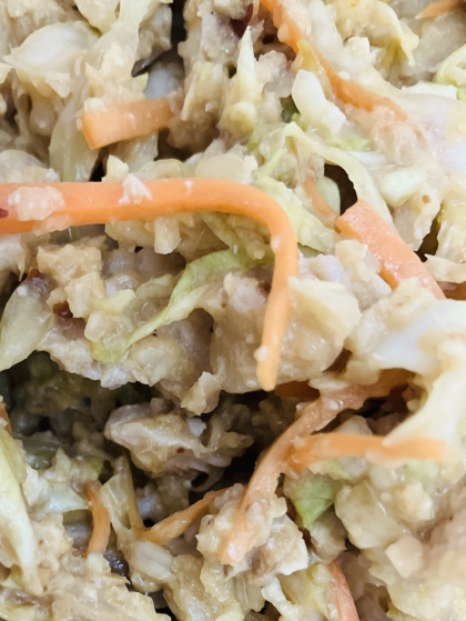 作り置きに♪キャベツとナッツのこくうまチキンサラダ