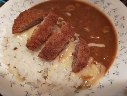 アレンジ！チーズカツカレー