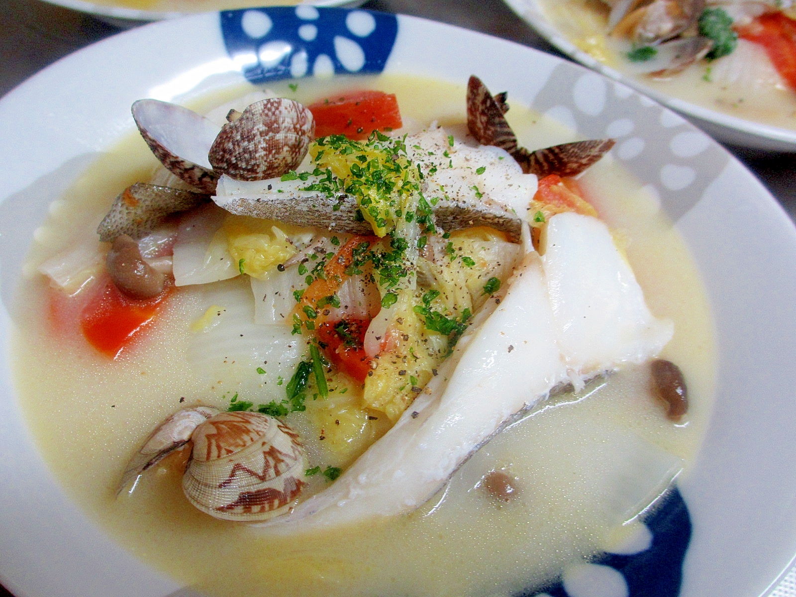 白菜、タラ、アサリの味噌クリームスープ