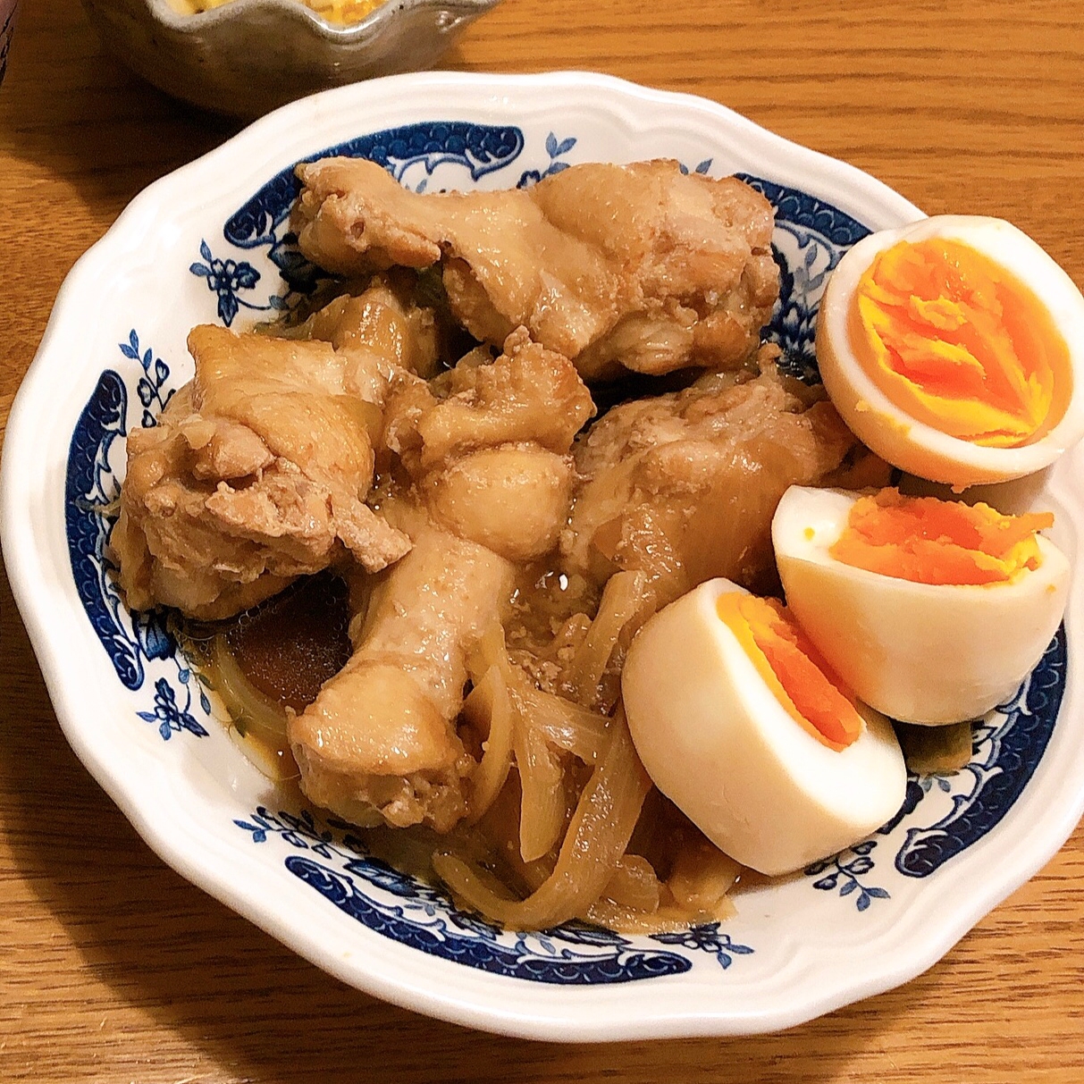 ポン酢だけで超簡単 手羽元とゆで卵の煮物 レシピ 作り方 By かんこっこりら 楽天レシピ ポン酢だけで超簡単 手羽元とゆで卵の煮物 レシピ 作り方 By かんこっこりら 楽天レシピ
