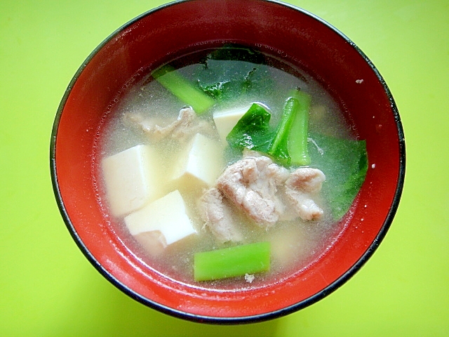 豆腐と豚肉つるむらさきの味噌汁