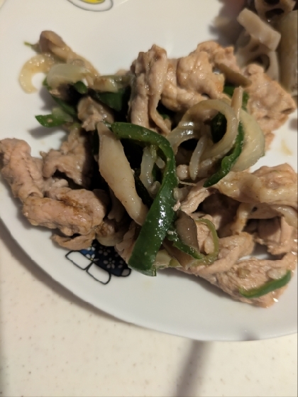 余ってたしめじも入れました。同じくマンネリ化して、子どもも給食で同じ味だったらしく(笑)こちらを発見してラッキー！とてもおいしかったです！また作ります！