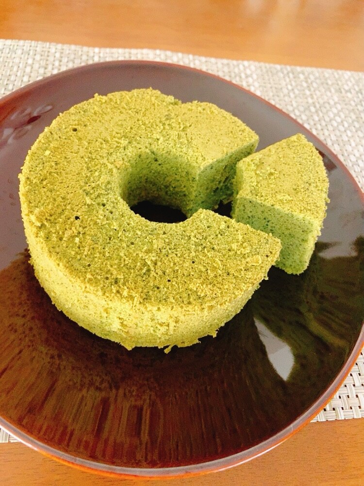 抹茶シフォンケーキ 14cm型 卵2個 レシピ 作り方 By Sakkuu 楽天レシピ