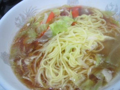 フライパンで野菜即席ラーメン