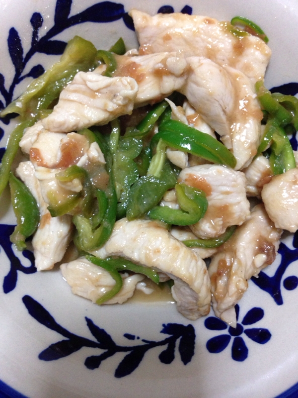 鶏胸肉とピーマンの梅ソース炒め