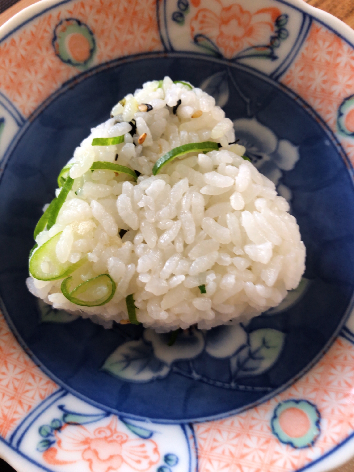 ひじきご飯のおにぎり