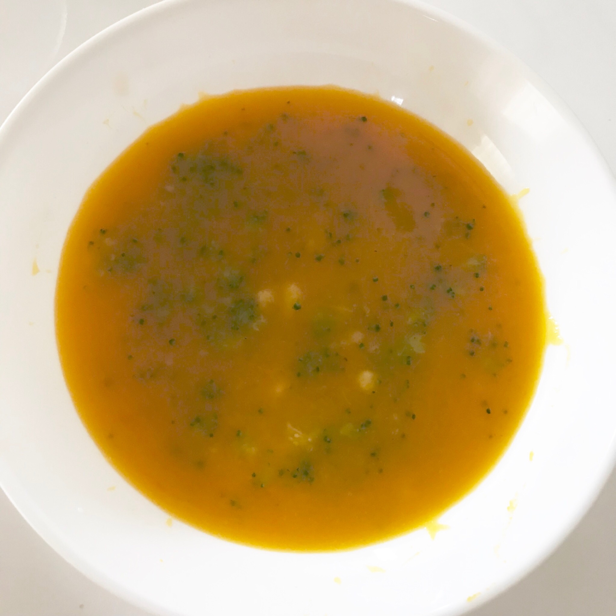 【離乳食】ブロッコリーとチーズのかぼちゃスープ