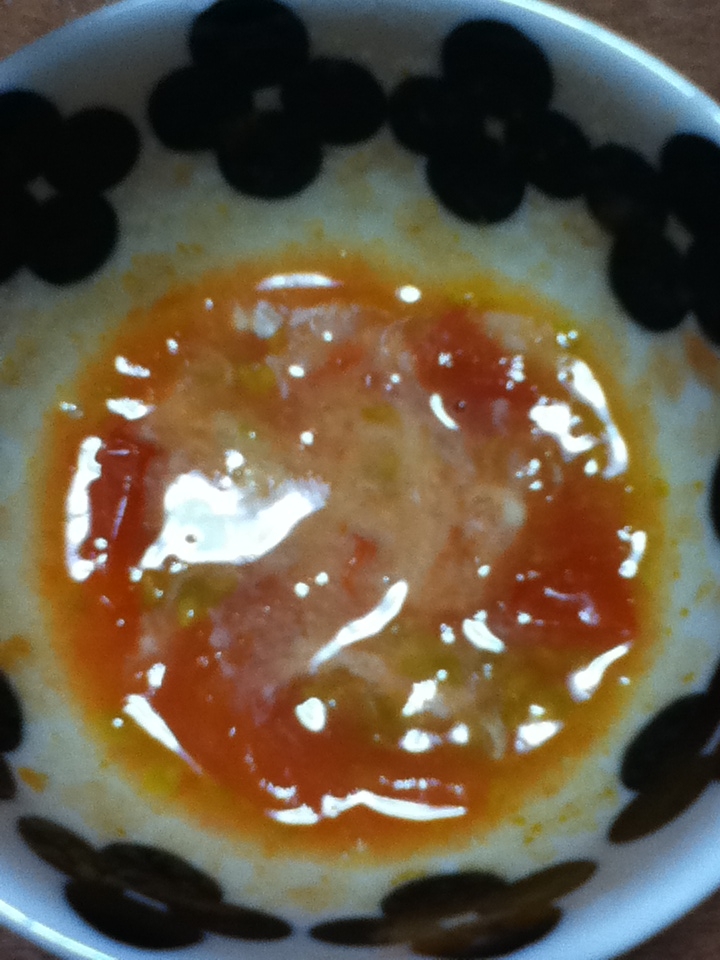 トマトのコンソメスープ
