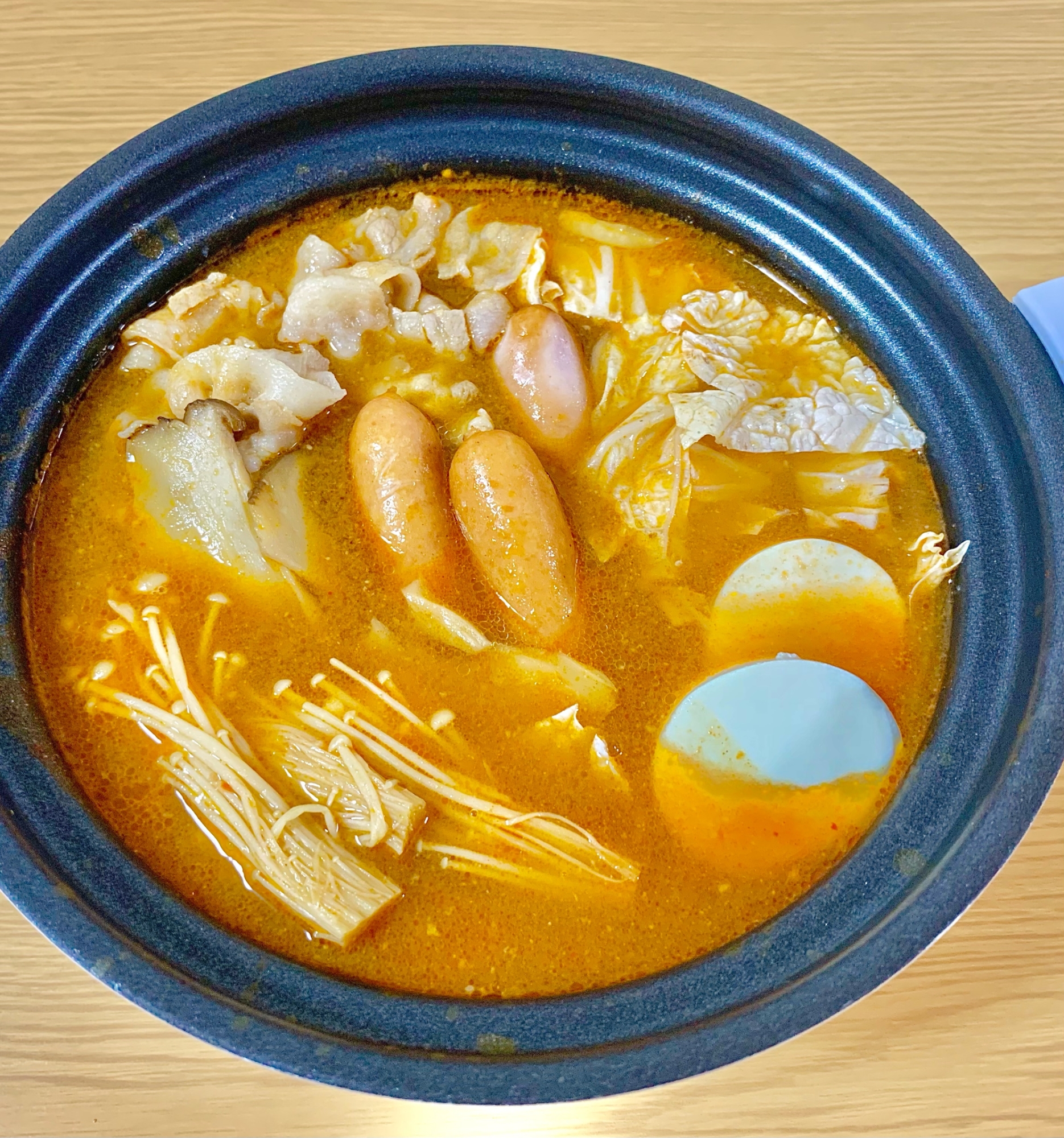 冷蔵庫の余った食材まるごと消費！西のまるごと鍋！