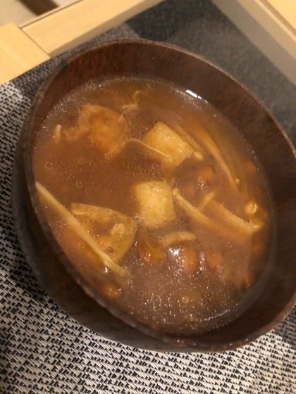 なめことえのき、油揚げの味噌汁