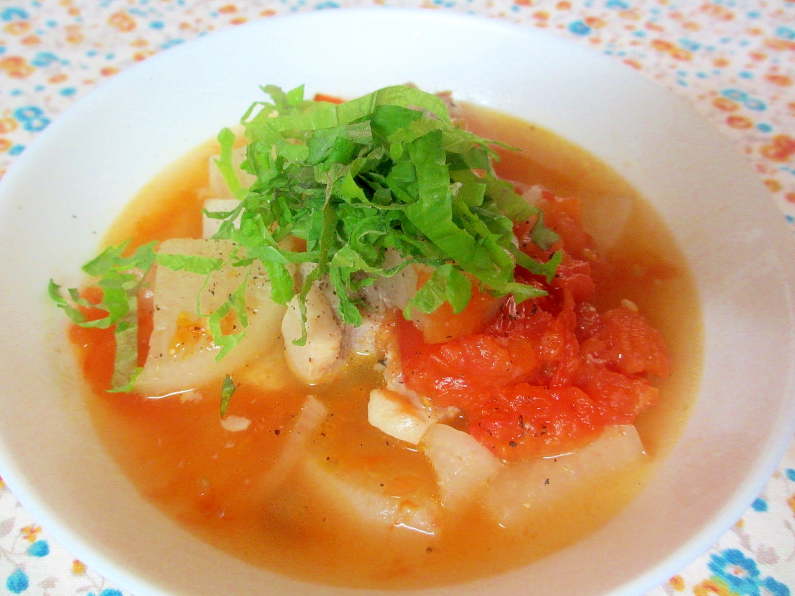塩豚と大根の大葉風味トマトスープ