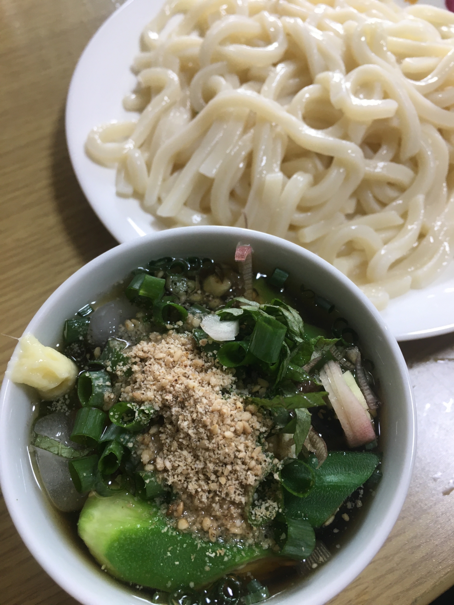 野菜たっぷりつけうどん