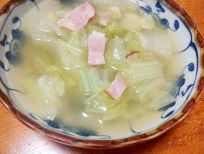 冬瓜と　白菜の　スープ