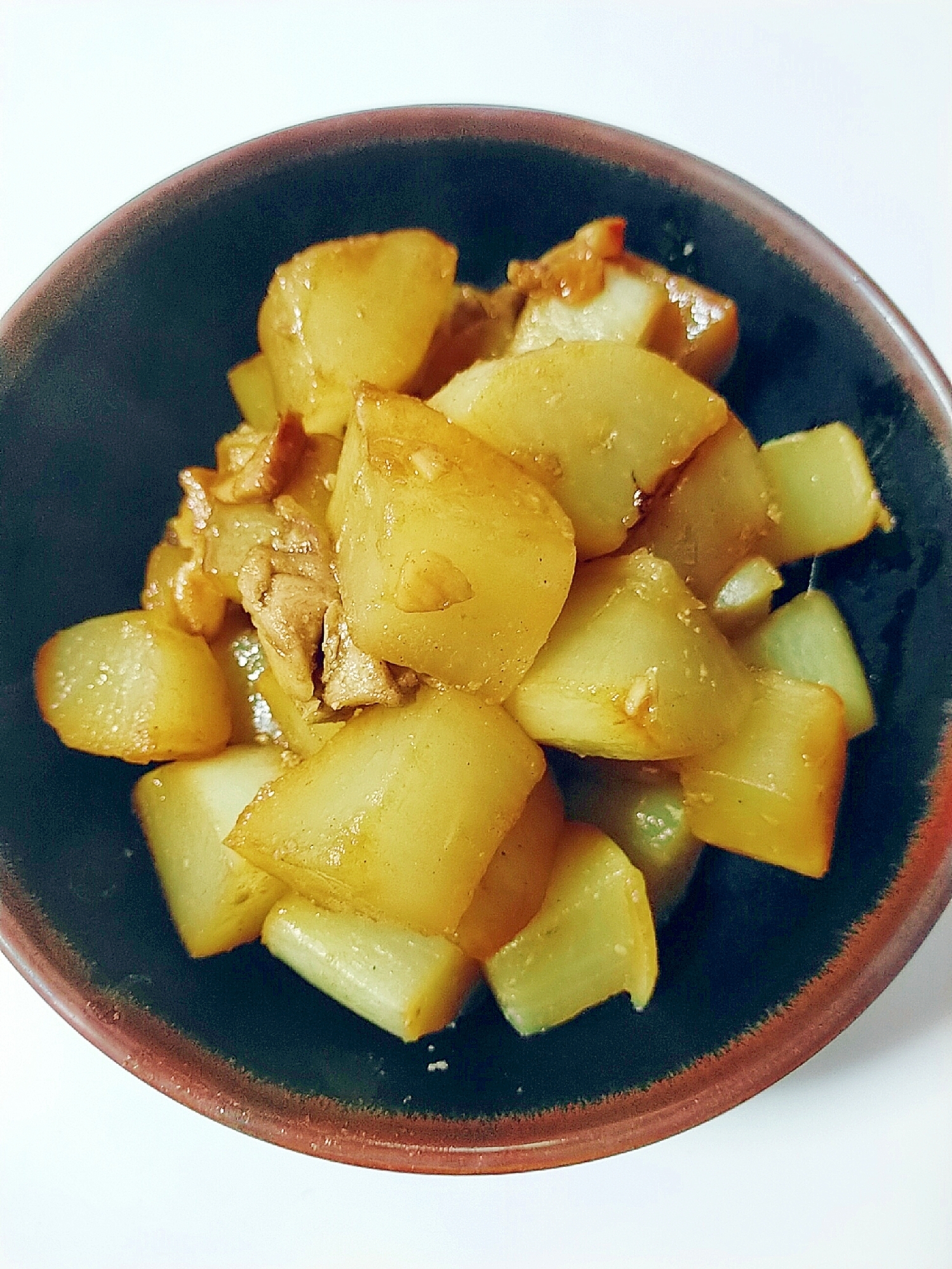 大根と鶏肉のニンニク煮込み