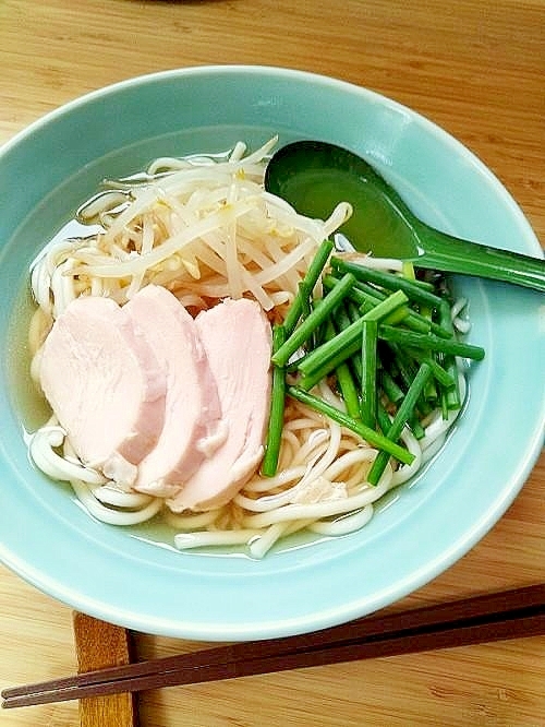 サラダチキン使用♯冷や麦のフォー（ナンプラー無し）