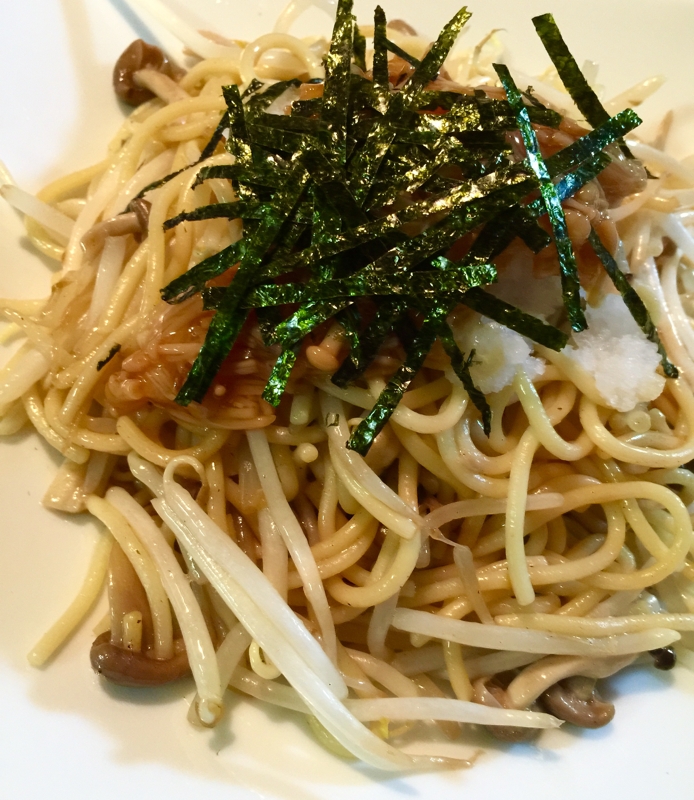 大根おろしとポン酢でキノコのパスタ♡