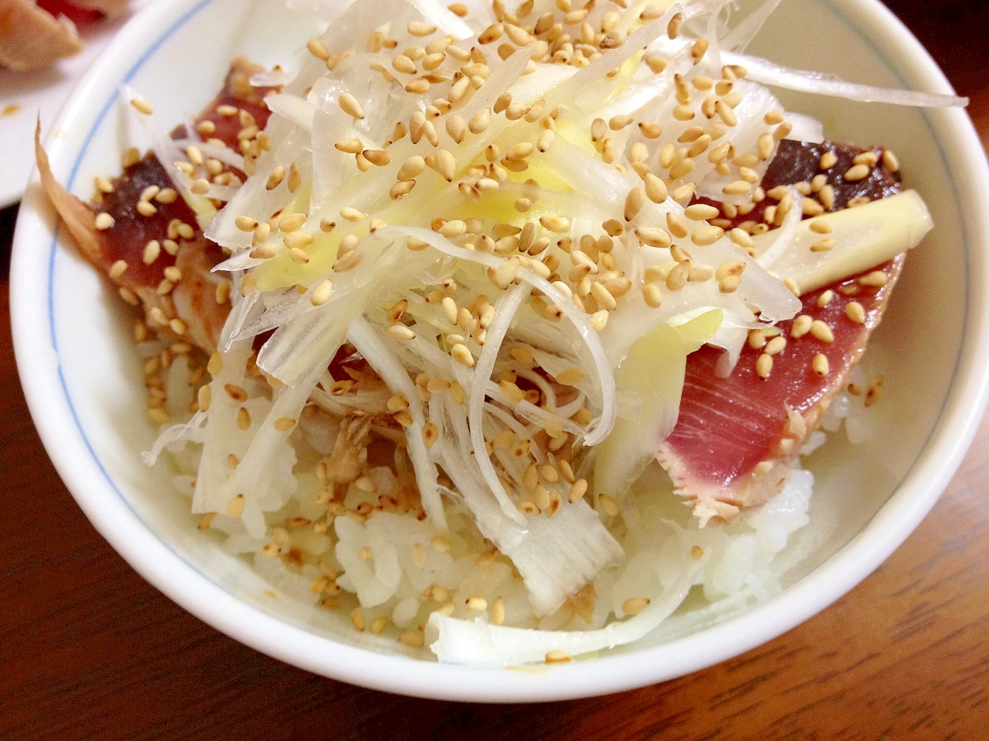 白髪葱と鰹のたたき丼