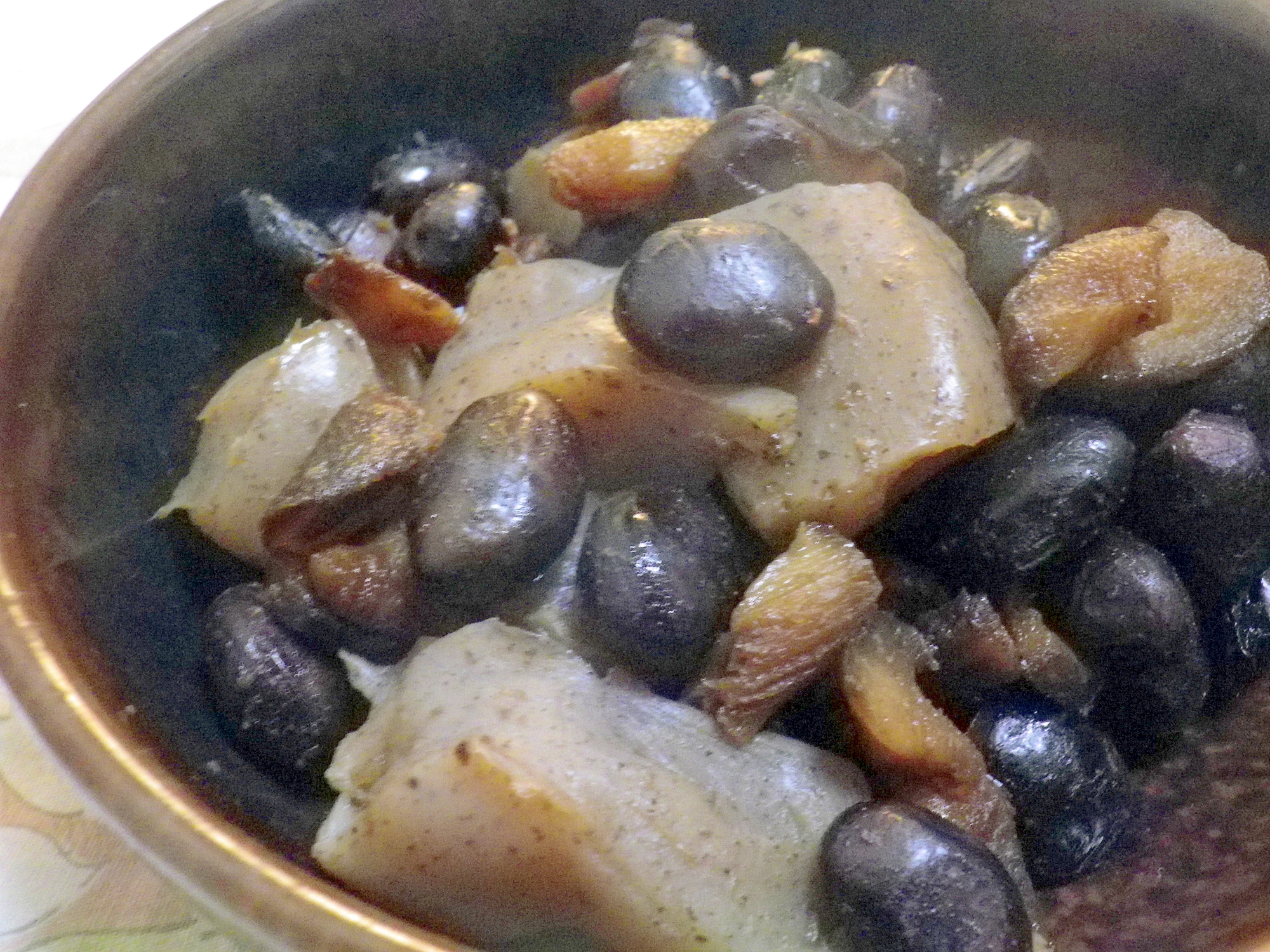蒟蒻と黒豆の煮物