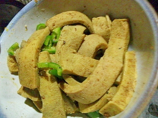 高野豆腐と青唐辛子のカレー煮