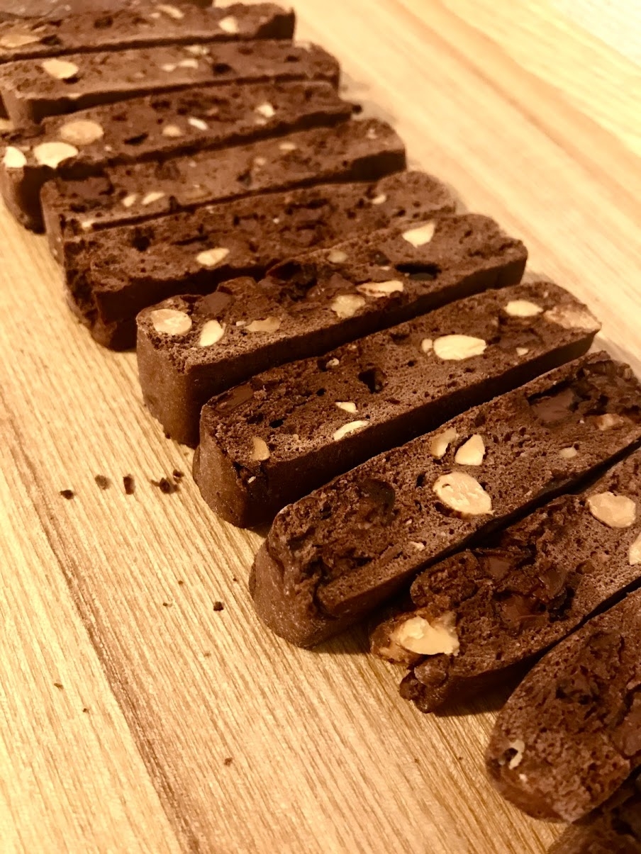 やみつきチョコとナッツのビスコッティ