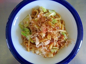 簡単美味しい☆こってりソース焼きうどん