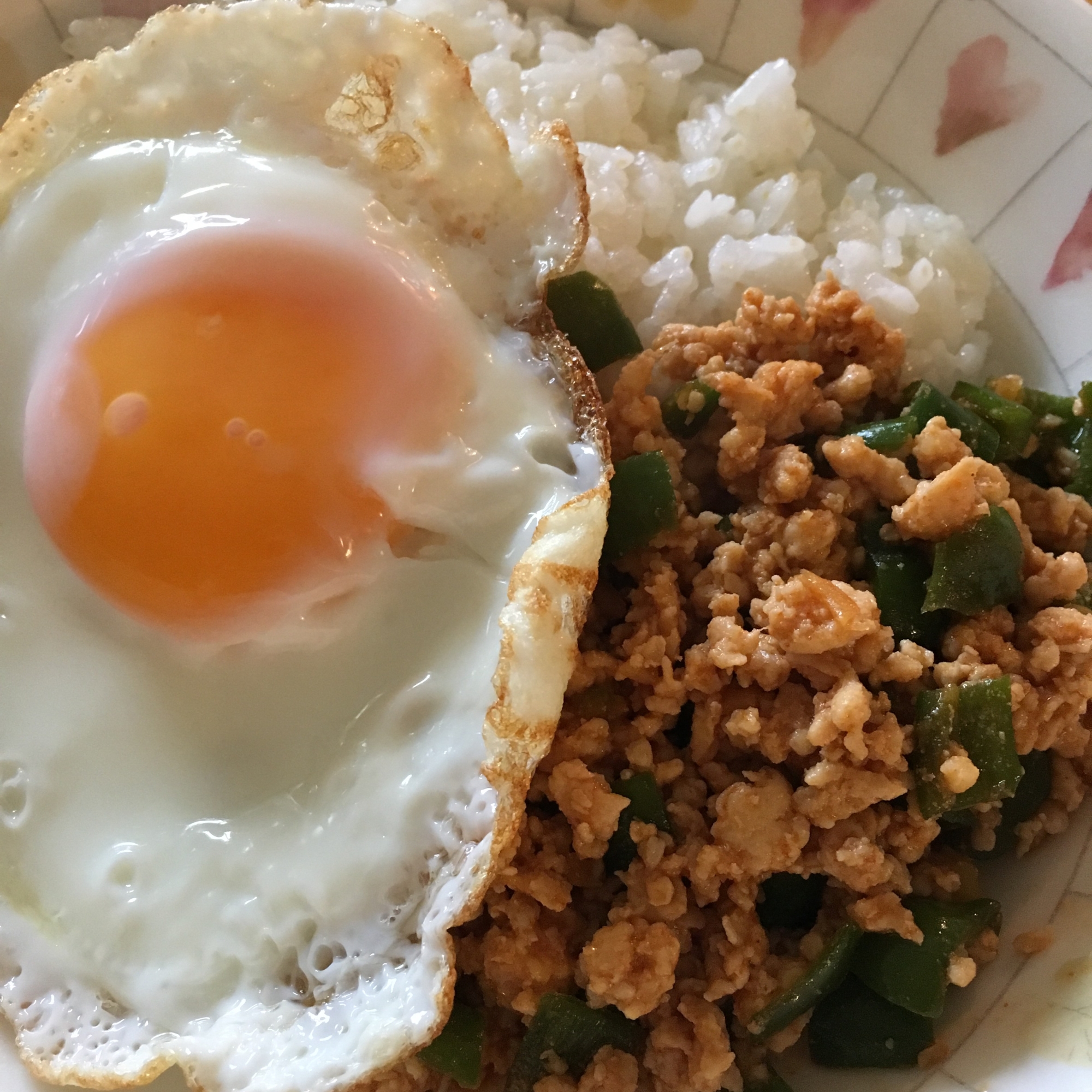 鶏ひき肉とピーマンの味噌そぼろ