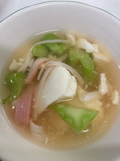 ブロッコリーの軸を消費したかったので、作りました。
鶏ガラスープと生姜の風味が美味しかったです。