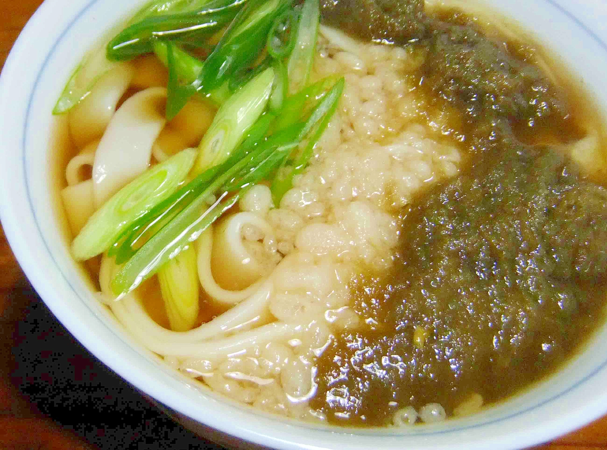 きしめんでとろろ揚げ玉うどん