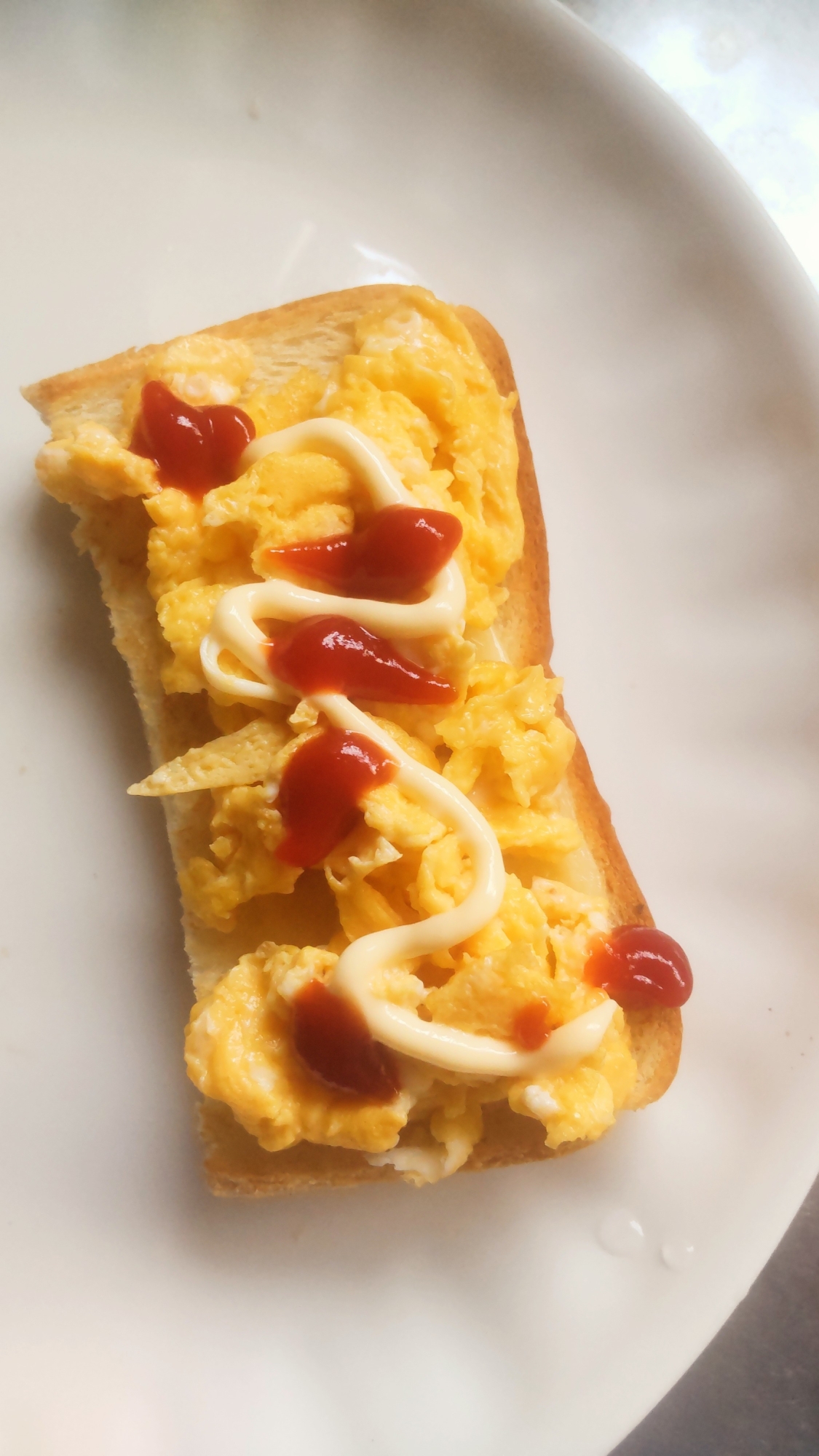 エッグチーズトースト