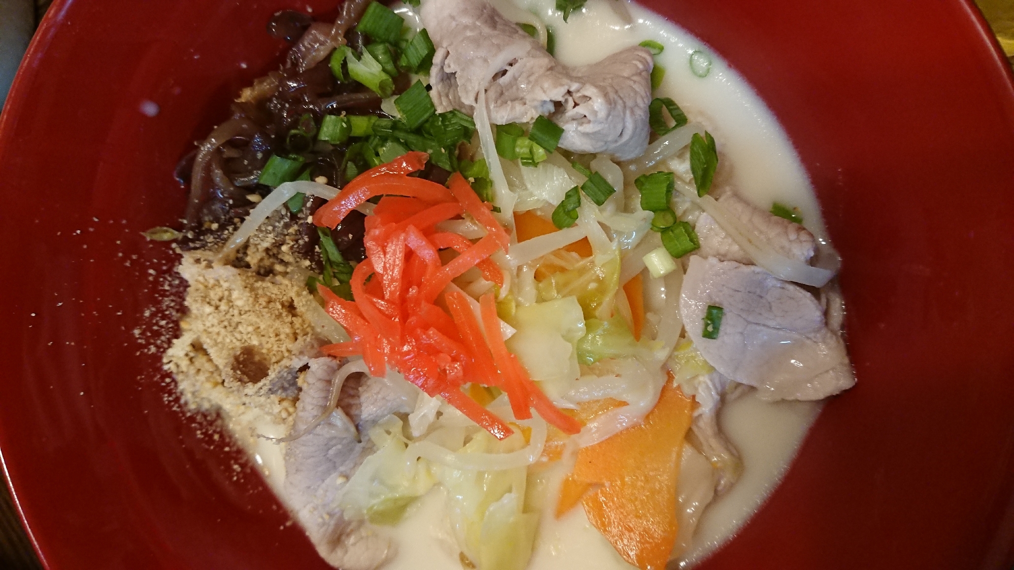 豚骨ラーメン