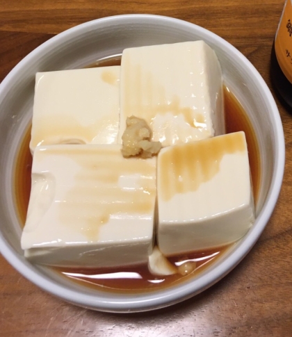 ポン酢が合っておいしいです。わたしは生姜をのせて食べてみました。