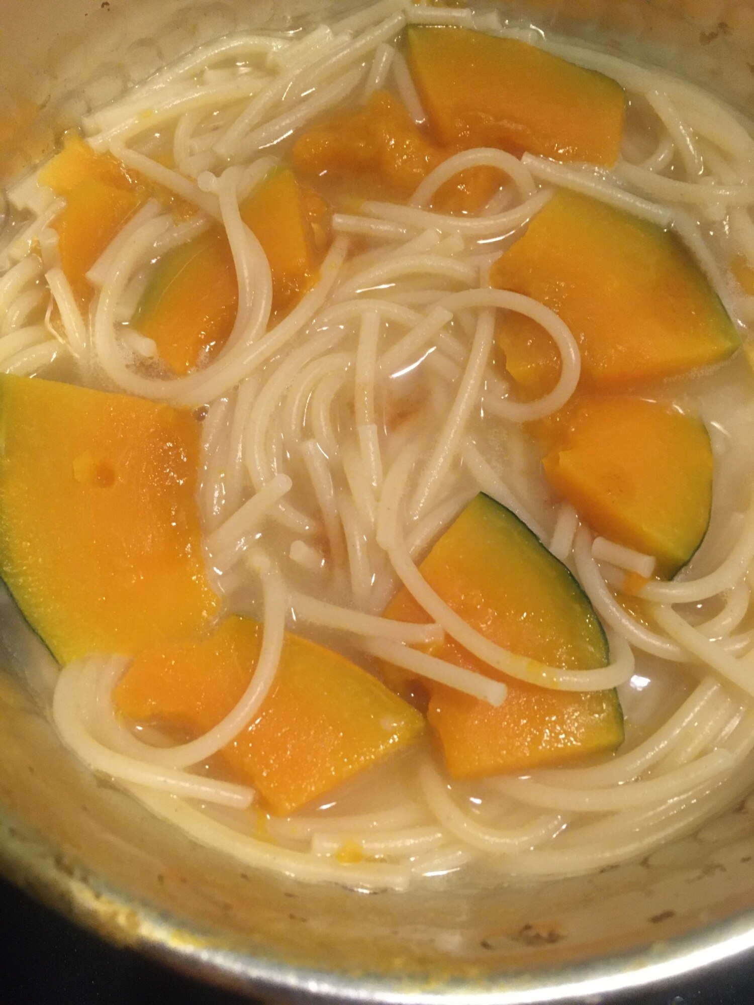 ノンフライ スープデパスタ かぼちゃクリーム スープパスタ 51g 36個ヤマダイ 北海道 四国 九州行きは追加送料2円かかります 荷姿 6入 6合わせ いいもん 店 ノンフライ Shineray Com Br