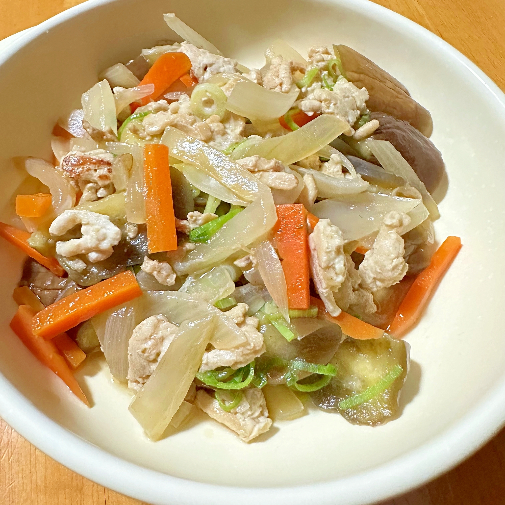 なすと鶏ひき肉のソース炒め‎ ܀ꕤ୭*