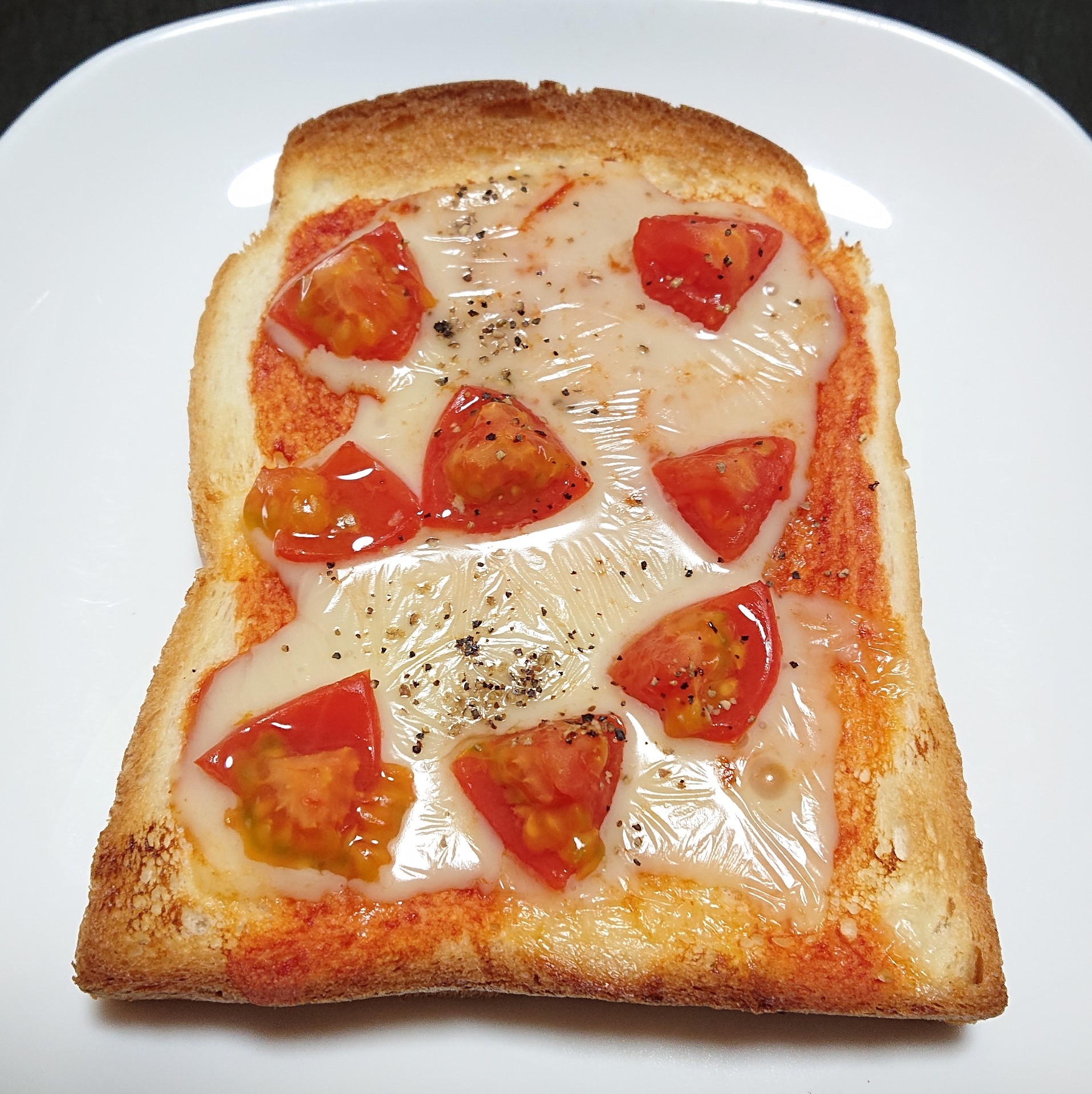 トマトマピッツァトースト
