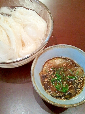 ひんやりつるりん！お茄子のそうめん