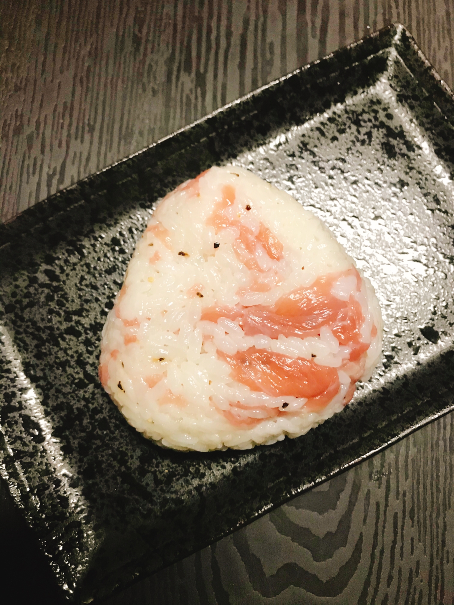 絶品！生ハムの寿司おにぎり　129円