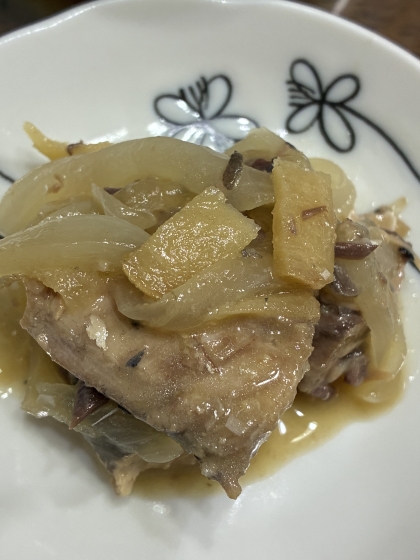 缶詰で簡単♪鯖と玉ねぎの味噌煮