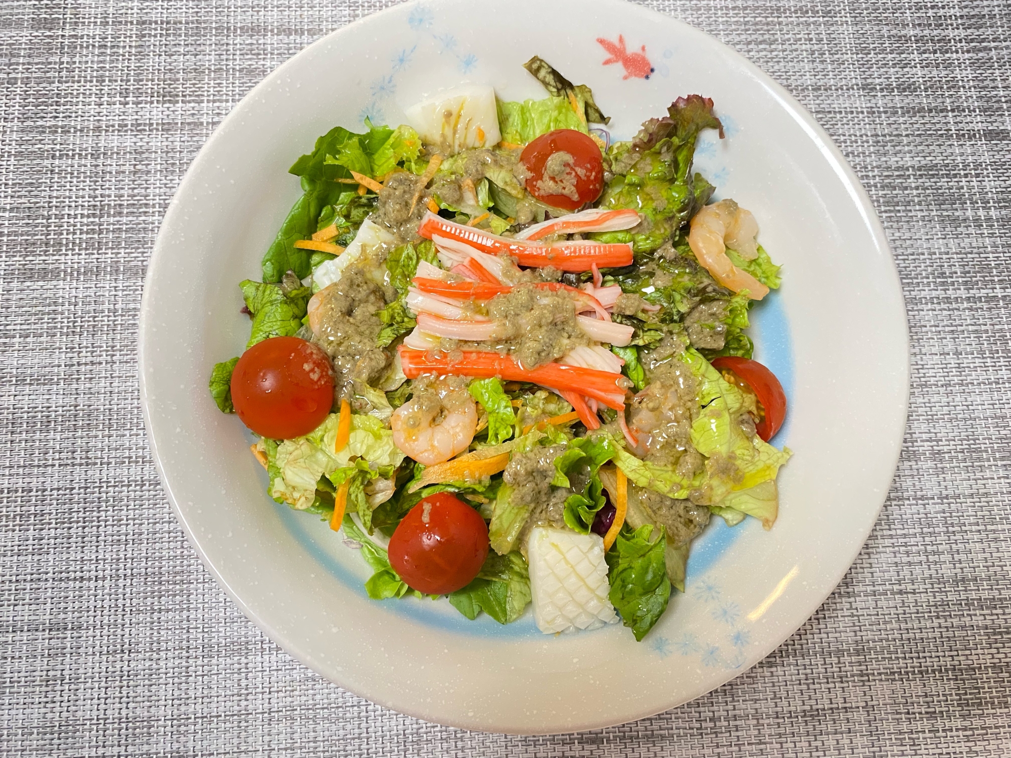 おうちで手作りカニ味噌ドレッシングサラダ