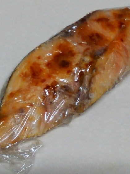 お弁当にピッタリ!焼き鮭の冷凍方法