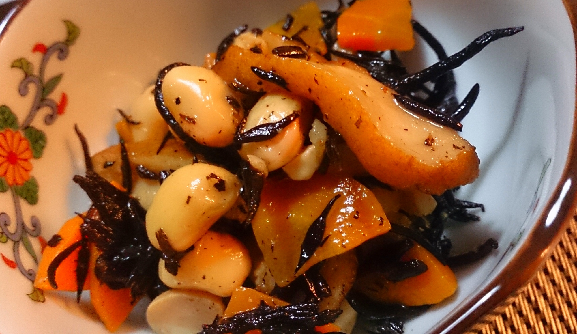 優しいお味♪ひじきと広野豆腐と大豆さつま揚げの煮物