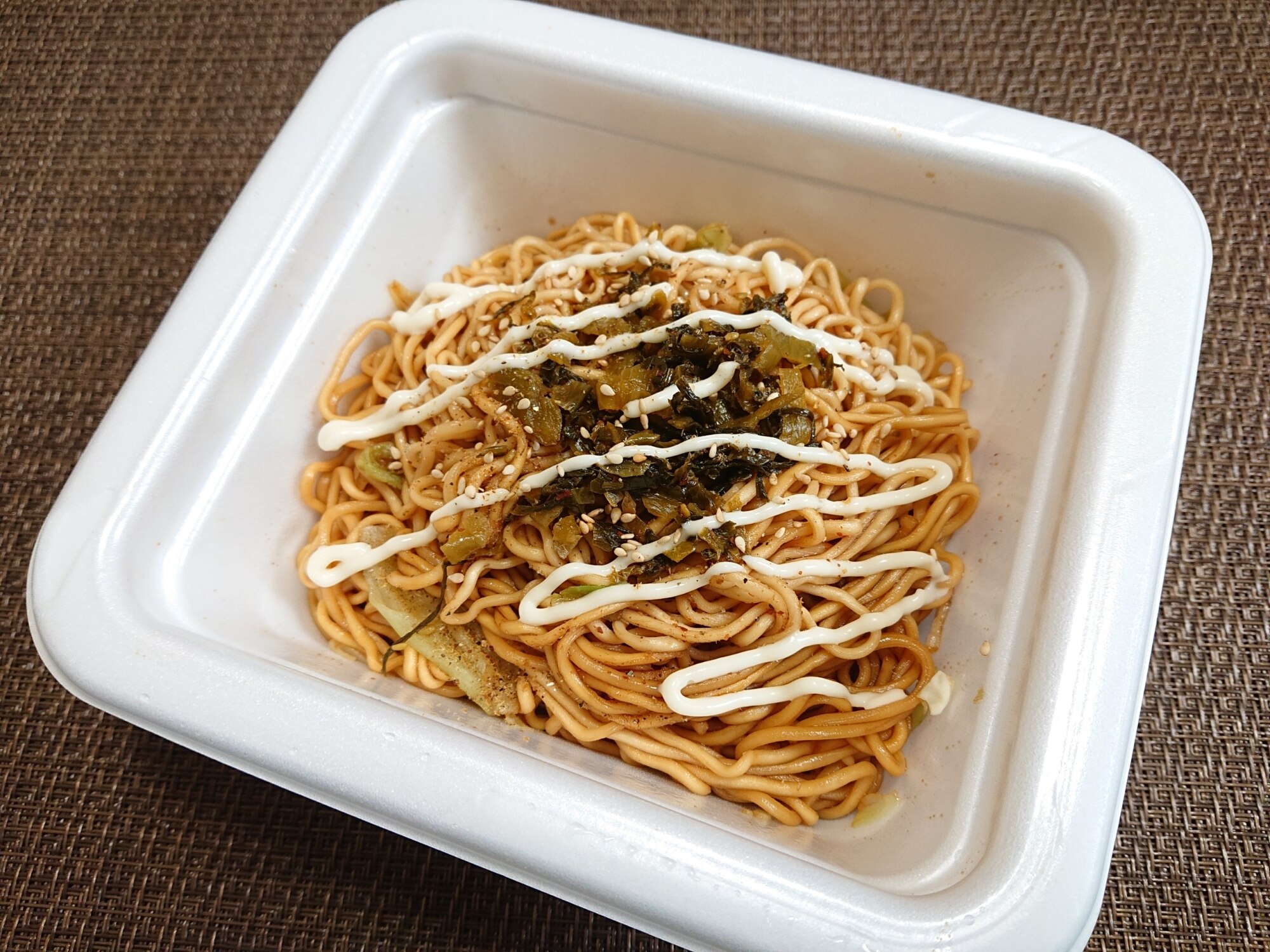 高菜マヨのカップ焼そば レシピ・作り方 by うさ山 - 楽天レシピ