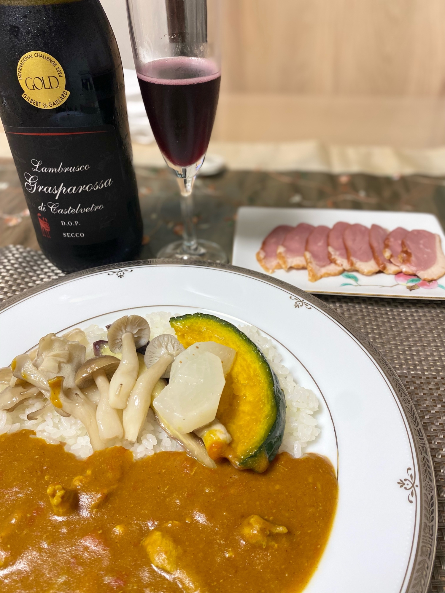 簡単！S＆B赤缶で作る基本のカレーwith夏野菜