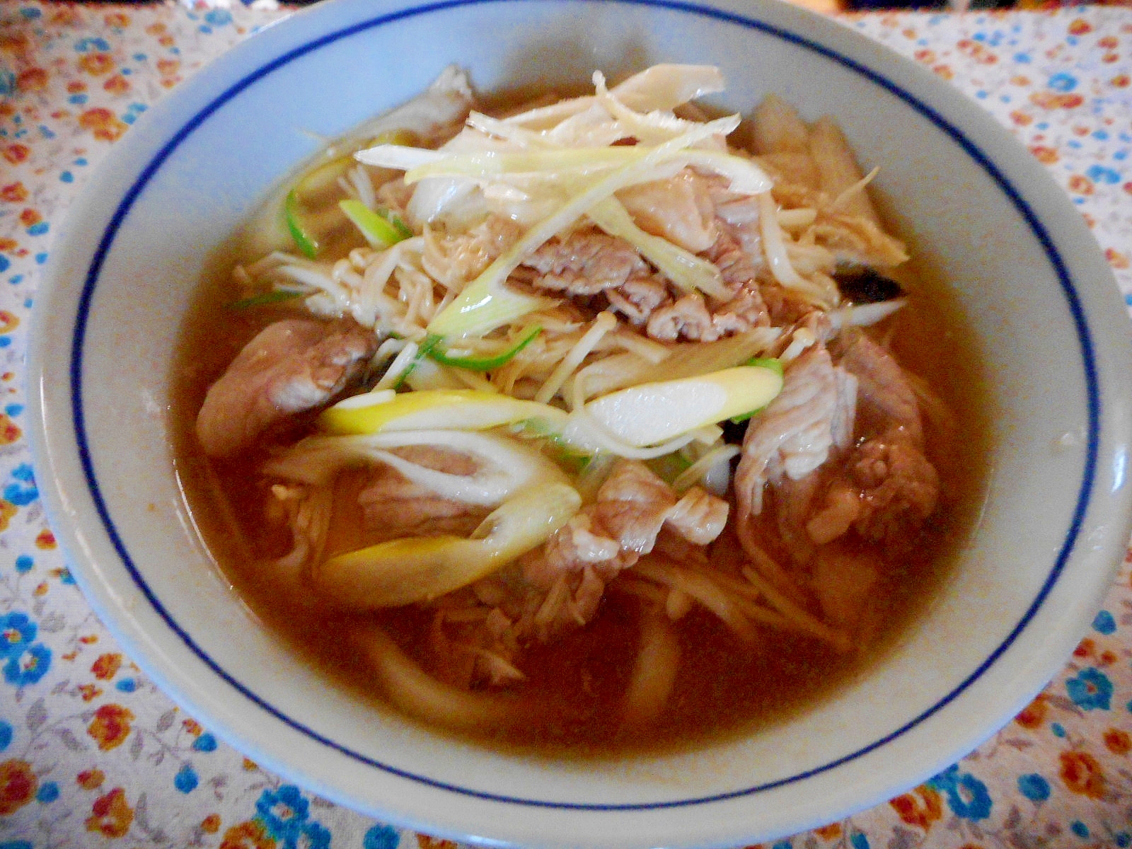 豚肉とえのきの汁うどん