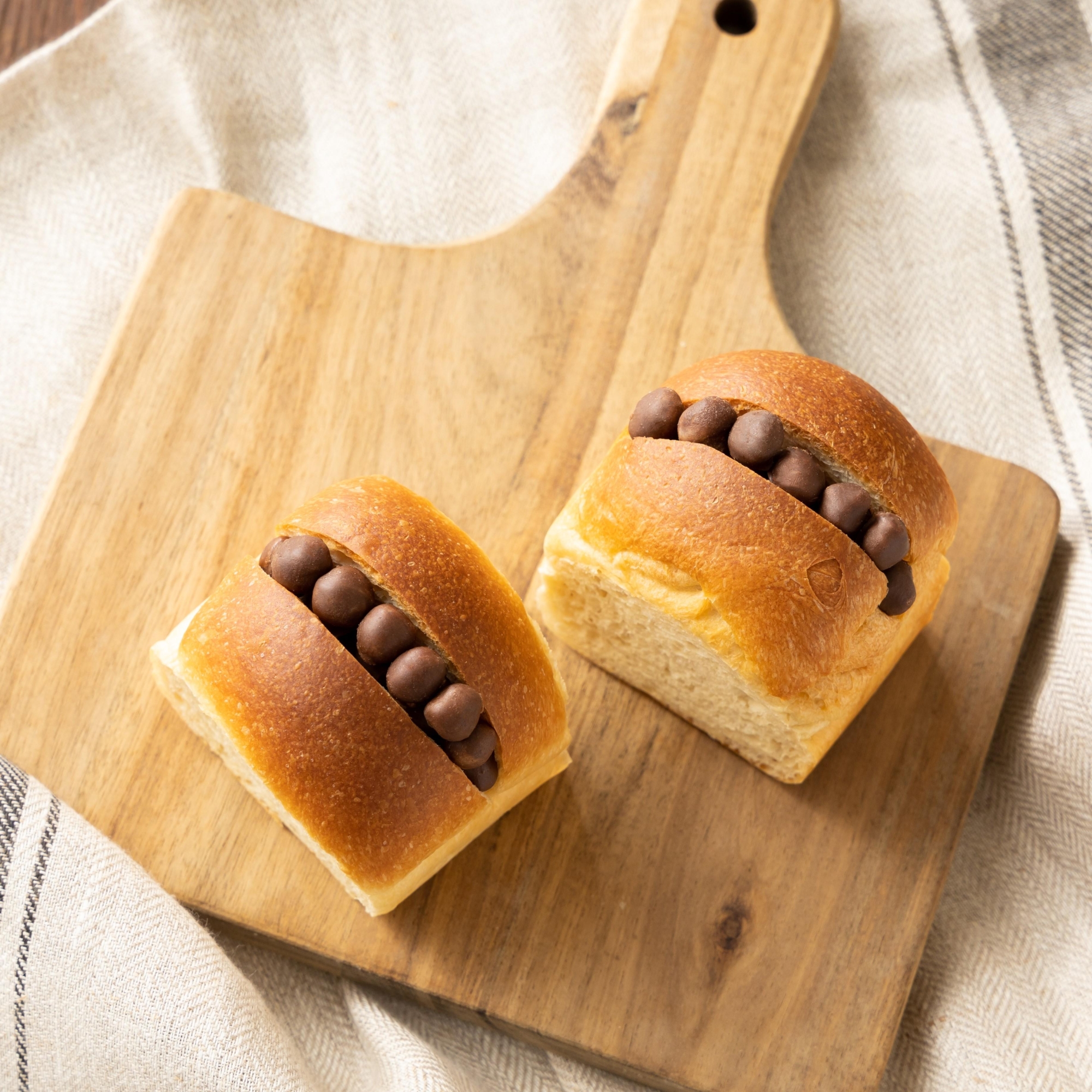 プレミアムつぶつぶチョコパン